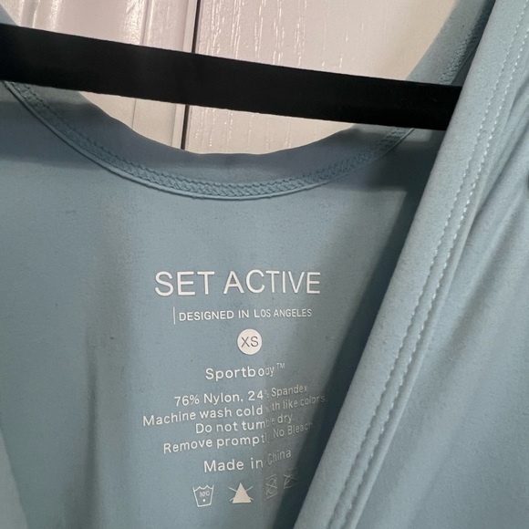 Set Active Sportbody Shortysuit Onesie - Picture 3 of 4